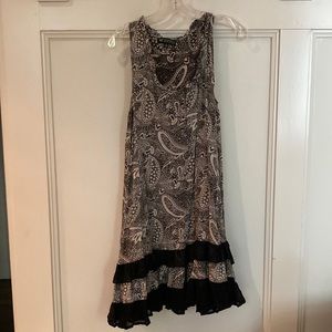 Papillon black and White paisley dress; MEDIUM